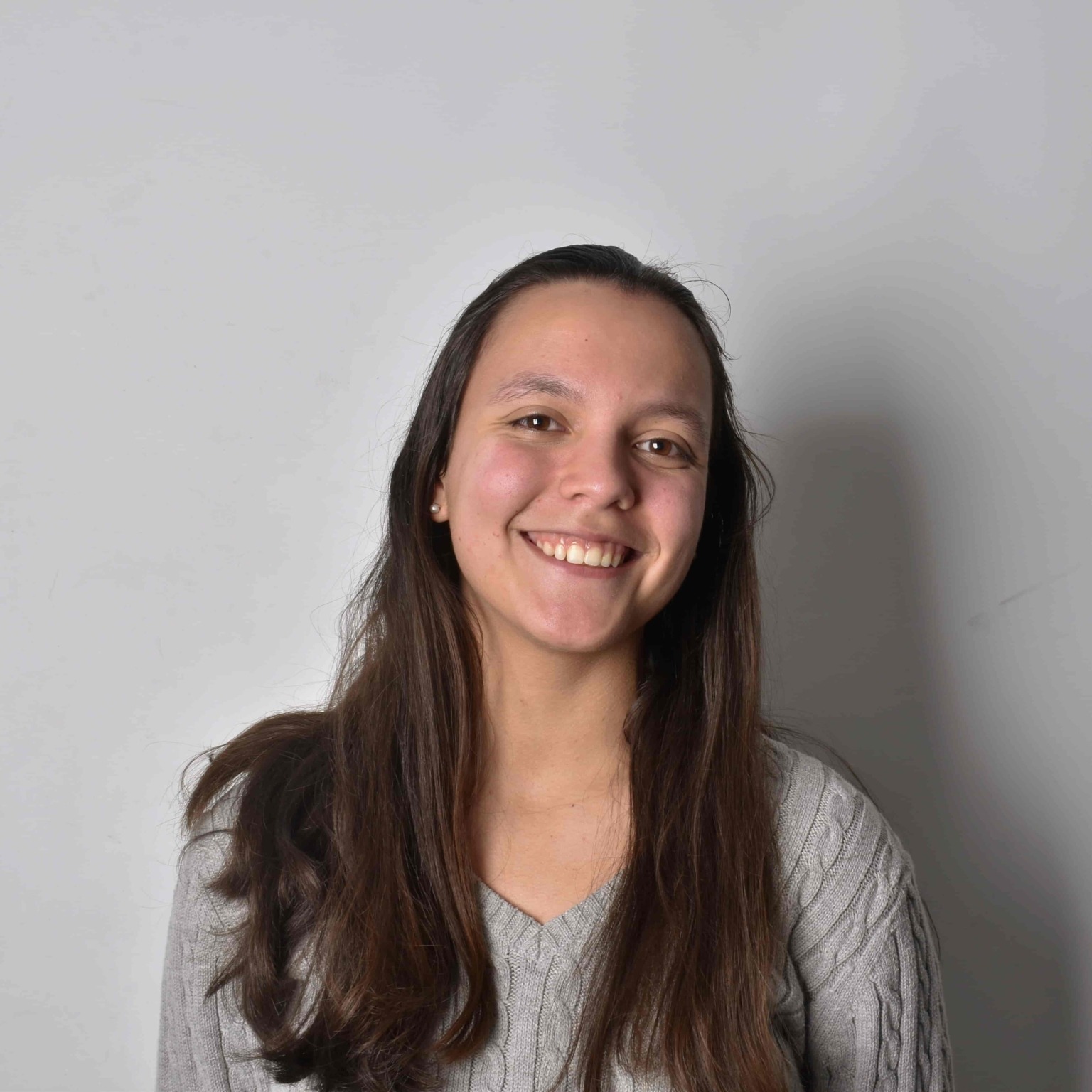 FOTO CARNET CARMEN RECORTADA